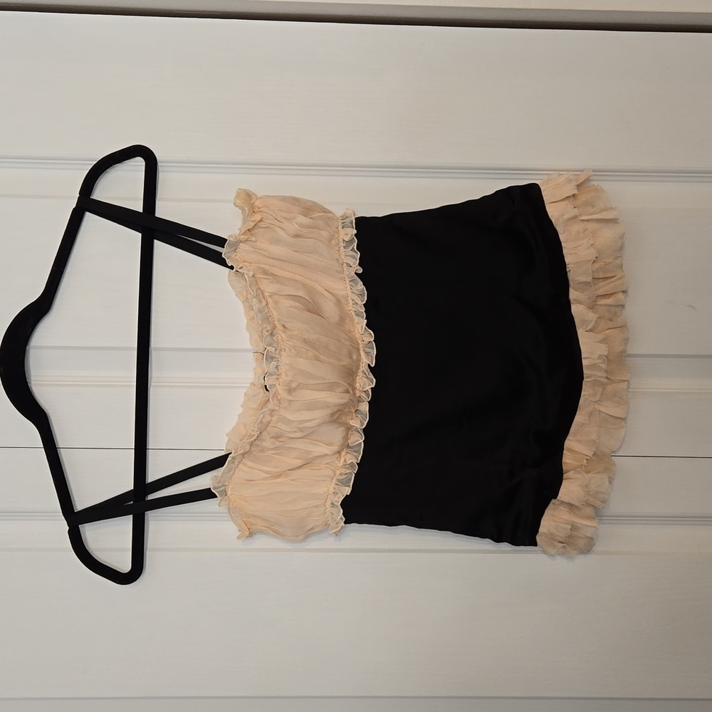 🪅 D&G Women Peach Black Spagetti Strap Babydoll Ruffle Top